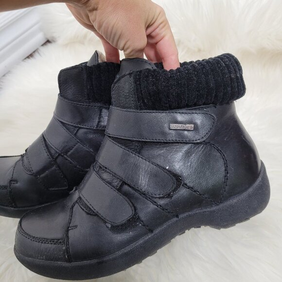 ❤️Manathan Black Leather Womens Ankle Booties Round Toe Loop Straps Size 7 Boot - Picture 2 of 6